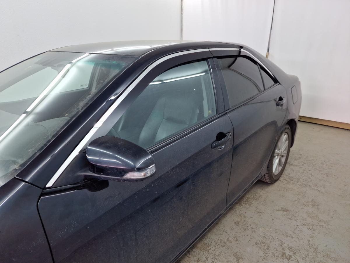 Дефлекторы окон 2D под наклоном с хром накладками 4 шт. для Toyota Camry VII (XV50) Рестайлинг 2