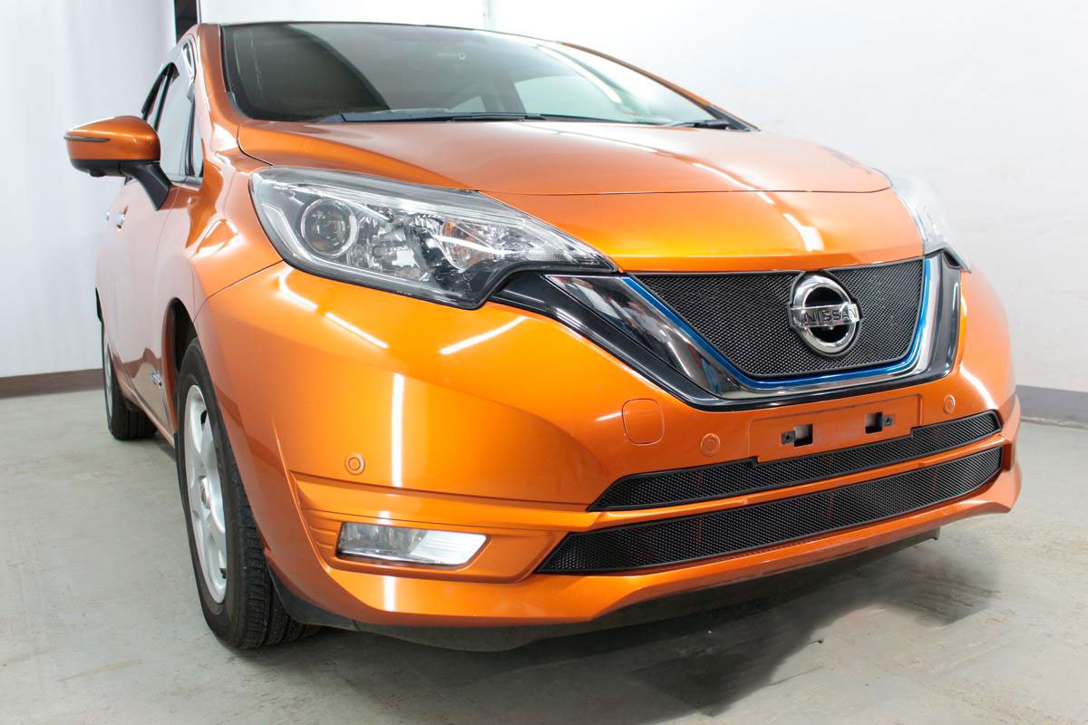 Защитная сетка радиатора низ для Nissan Note II Рестайлинг