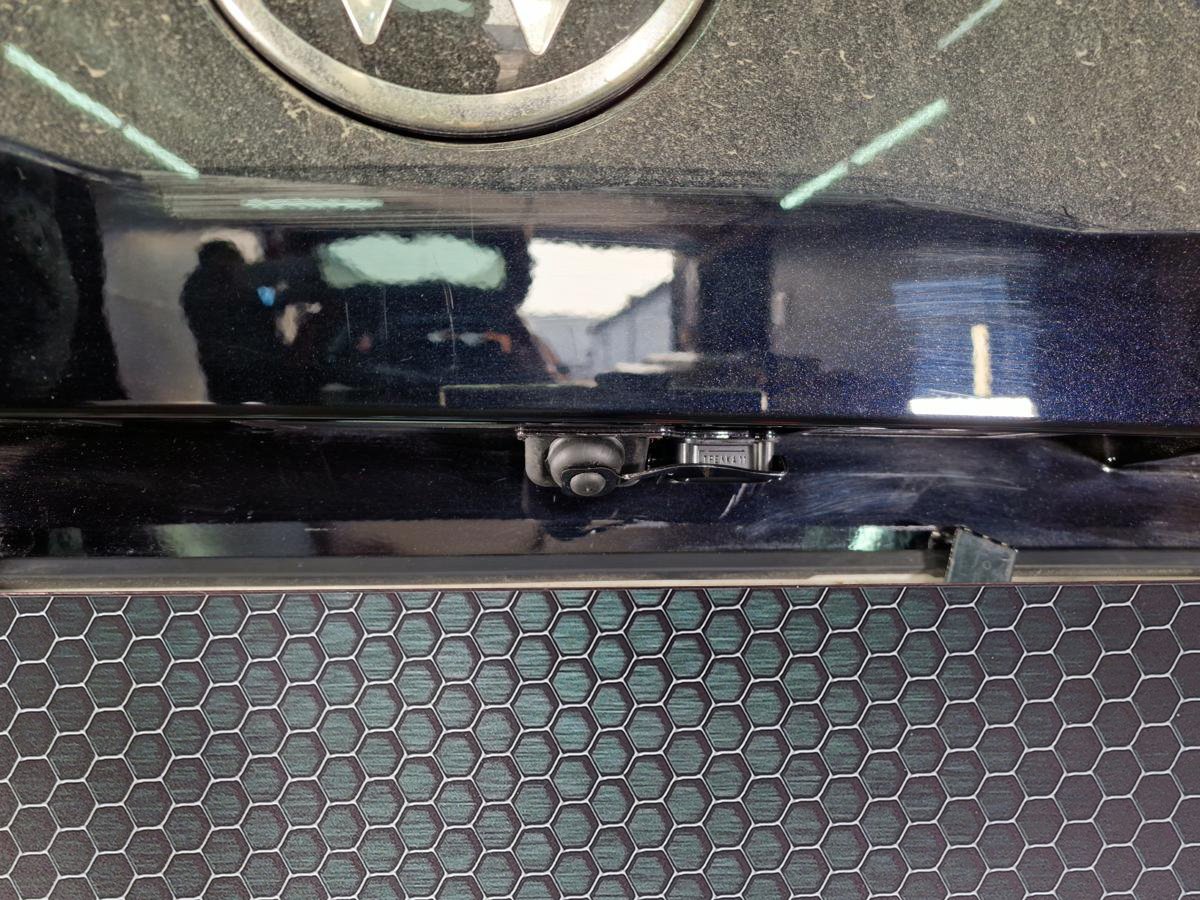 Защита камеры заднего вида для Volkswagen Multivan T7