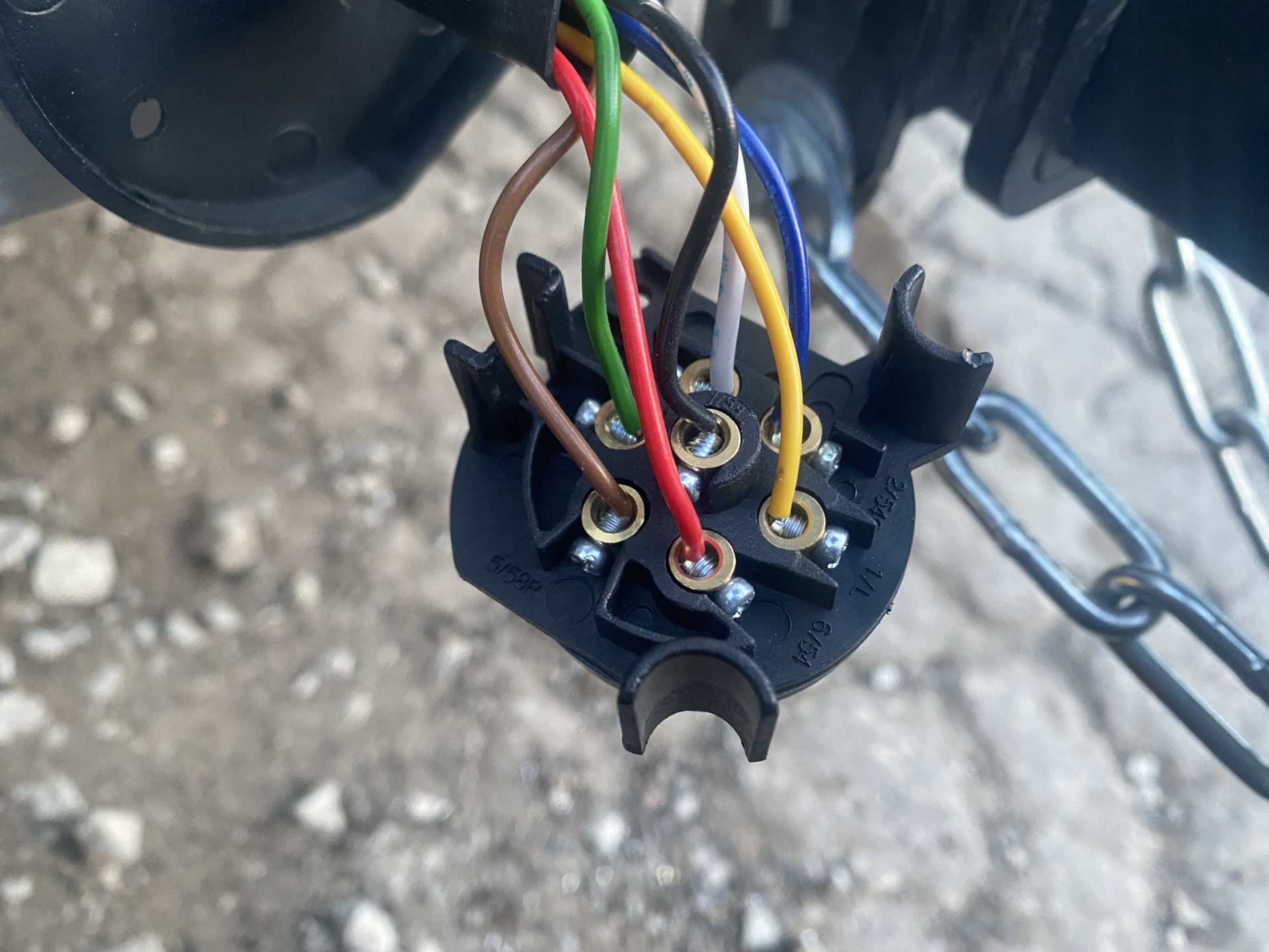 Как подключить фаркоп к автомобилю — пошаговая инструкция